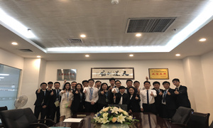 2121非凡之家星南方店业务部赴武昌店互换进建