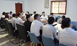 传递妄想 聚力前行-2121非凡之家安徽分公司岳阳北城店&ldquo;集团总经理培训转训&rdquo;会议